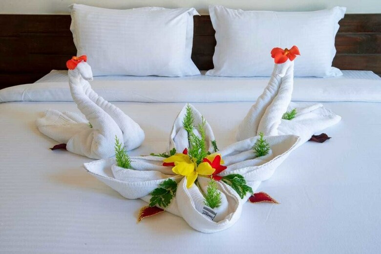 Hotel Sixth Element