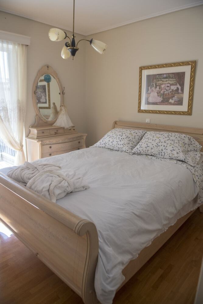 Athens Deluxe Apartment Near Acropolis