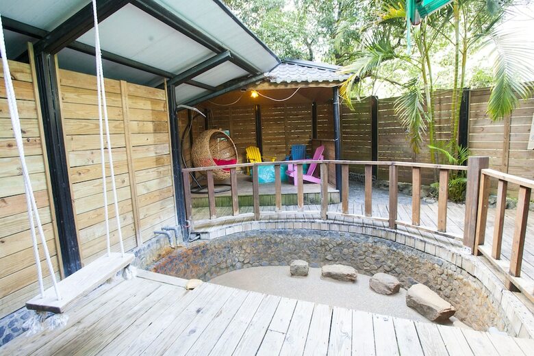 Cabana Mhuwe Hotspring