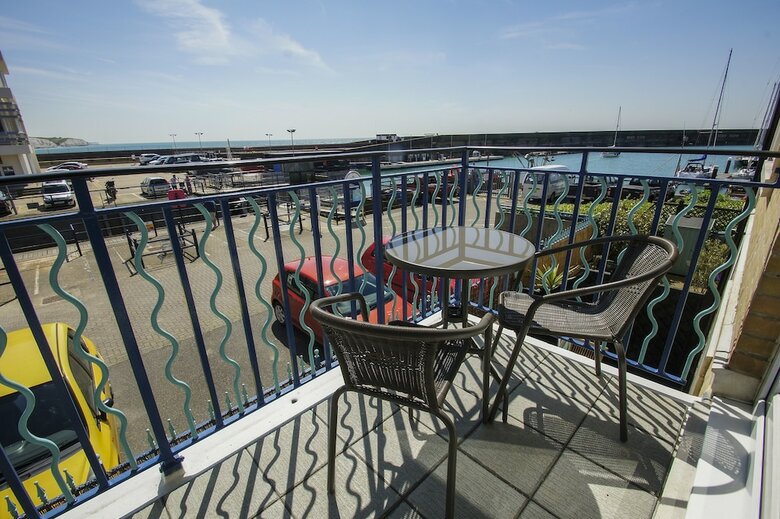Marina Apartment