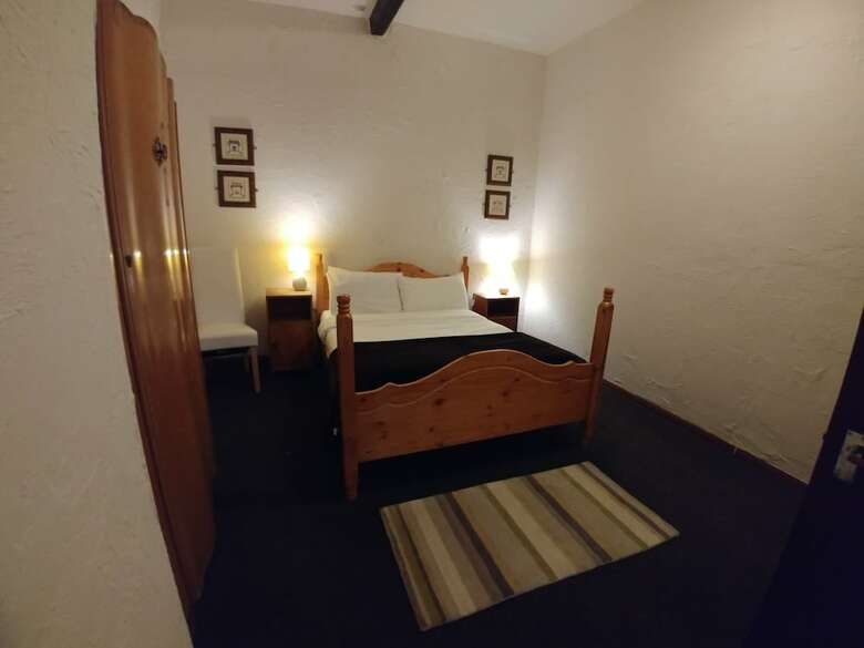Bed & Breakfast The Snake Pass Inn