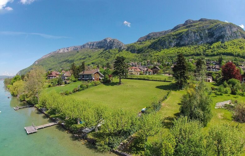 Apartamento Amazing Studio In Charming Villa With Private Beach In Veyrier Du Lac