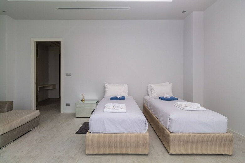 Gatsby Rawai Villa