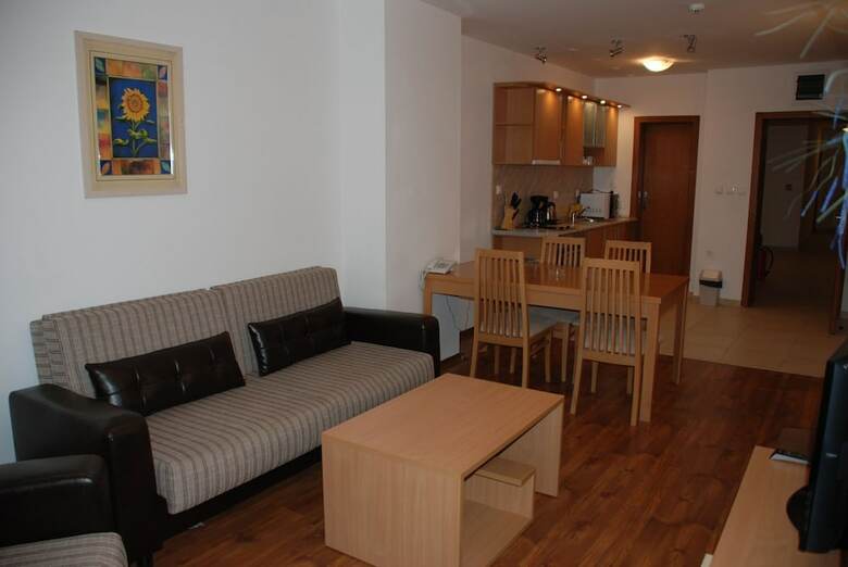 Elegant Lodge Hotel