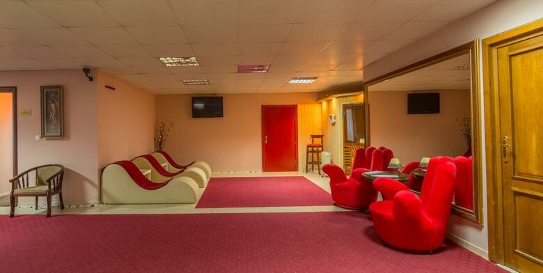 Elegant Lodge Hotel