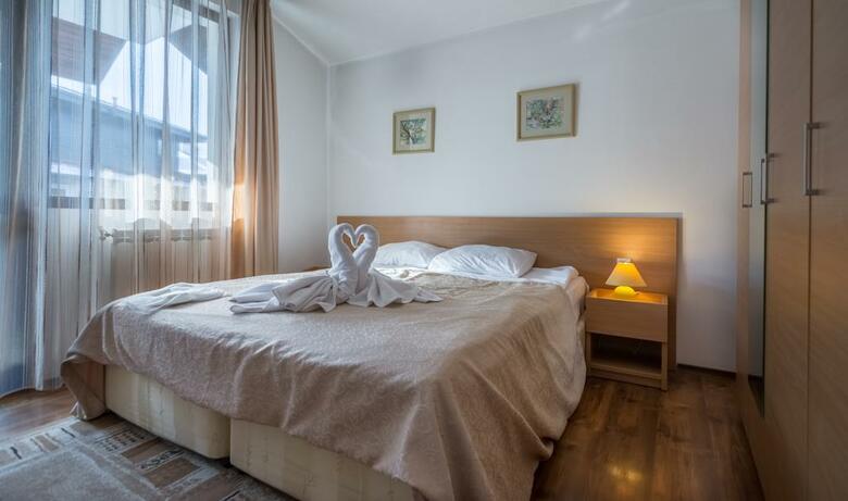 Elegant Lodge Hotel
