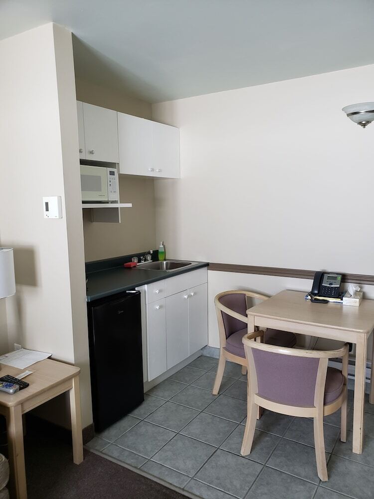Shemron Suites Hotel