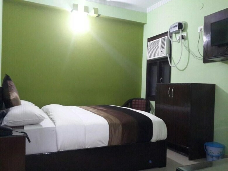Hotel Thakur Ji