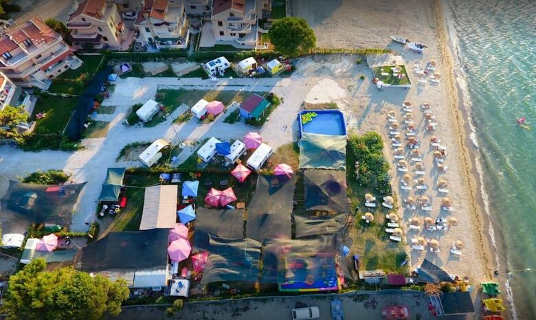 Hotel Mola Camping
