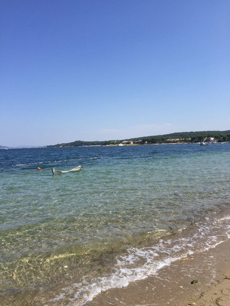 Hotel Mola Camping