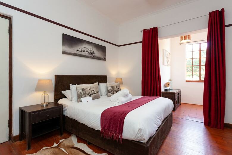Posada Inverdoorn Private Game Reserve