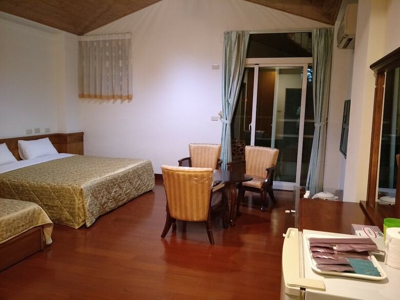 Bed & Breakfast Feng Lin Homestay