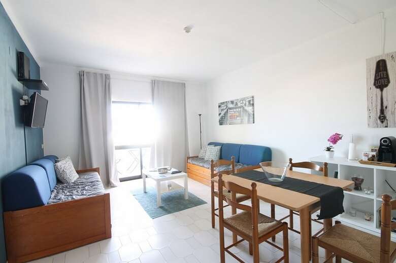 15 R&p  Albufeira Apartment