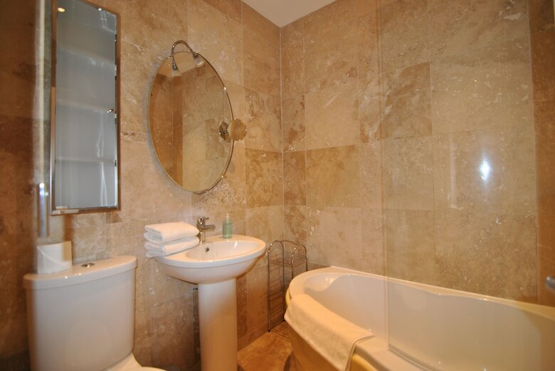 Apartamentos The Courtyard, Windsor, 2 Beds