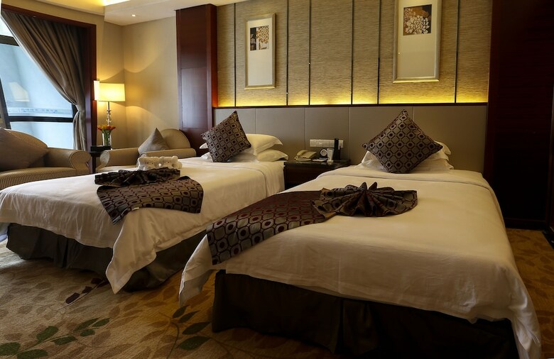 Country Garden Phoenix Suiet Hotel