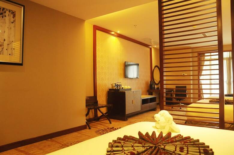 Country Garden Phoenix Suiet Hotel