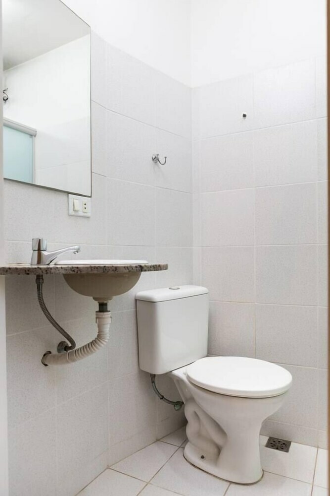 Studio Djalma Ulrich 49 - #100b Apartment 1