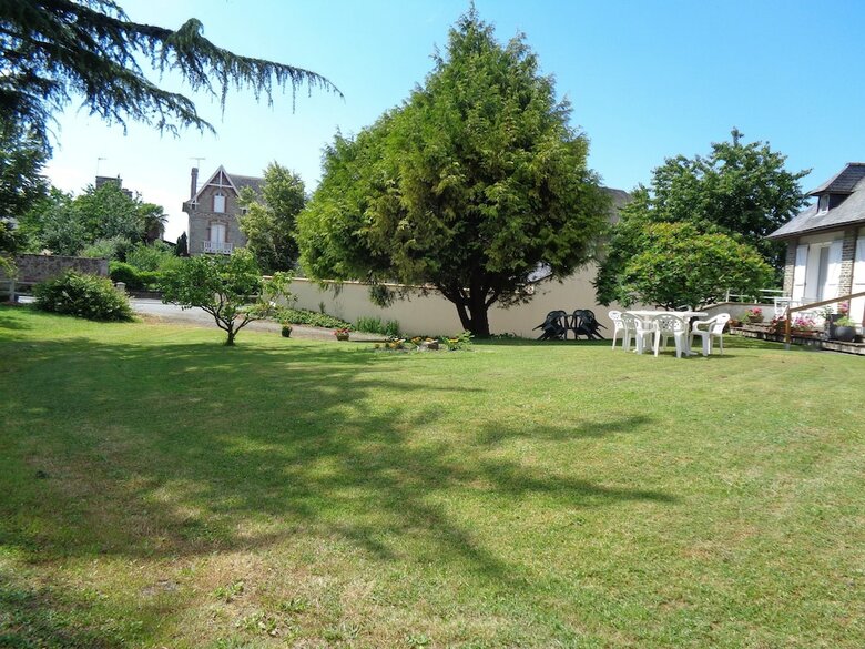 Hotel Chambre D'h�te Les Sapins