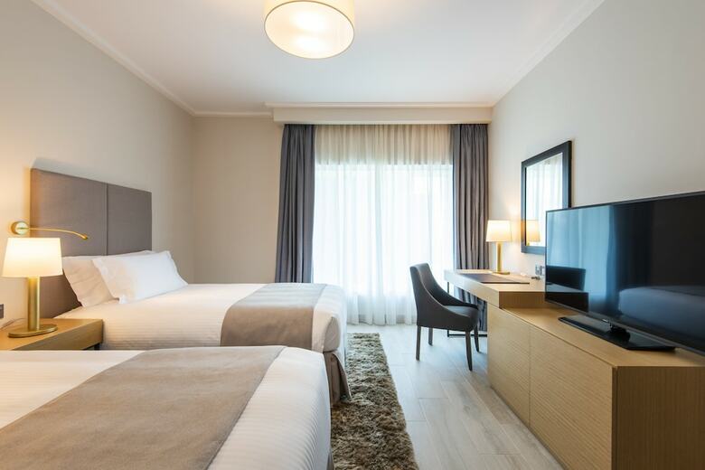 Aparthotel Centara West Bay Residences & Suites