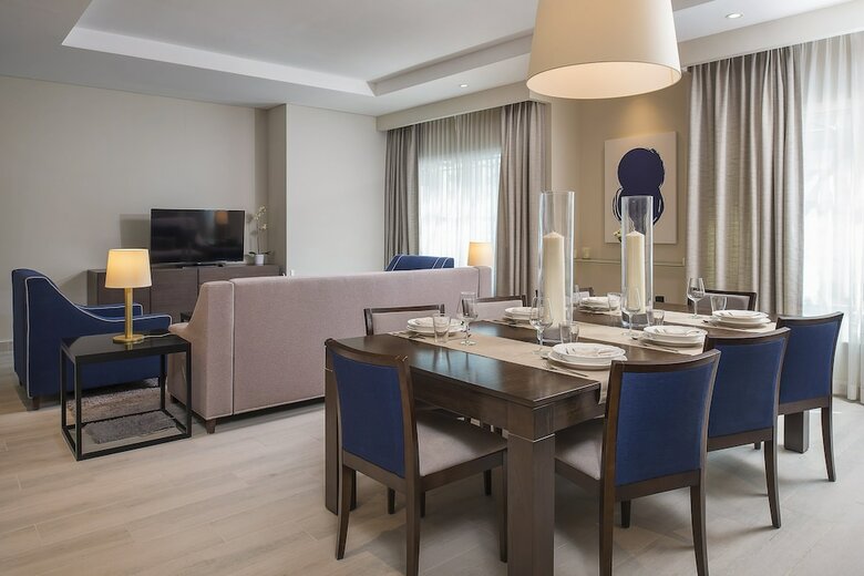 Aparthotel Centara West Bay Residences & Suites