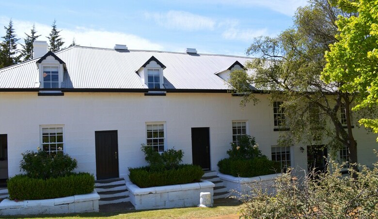 Bed & Breakfast Lythgo's Row Colonial Cottages
