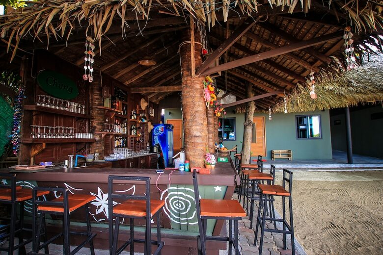 Hostal Bandon Beach Bar & Hostel - Adults Only