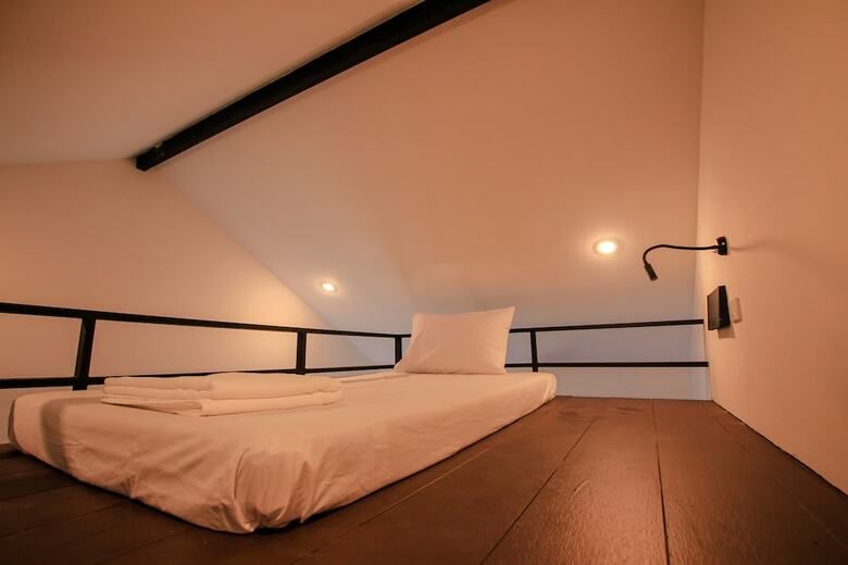 Hostal Bandon Beach Bar & Hostel - Adults Only
