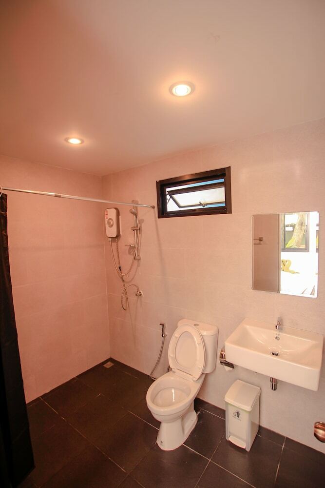 Hostal Bandon Beach Bar & Hostel - Adults Only