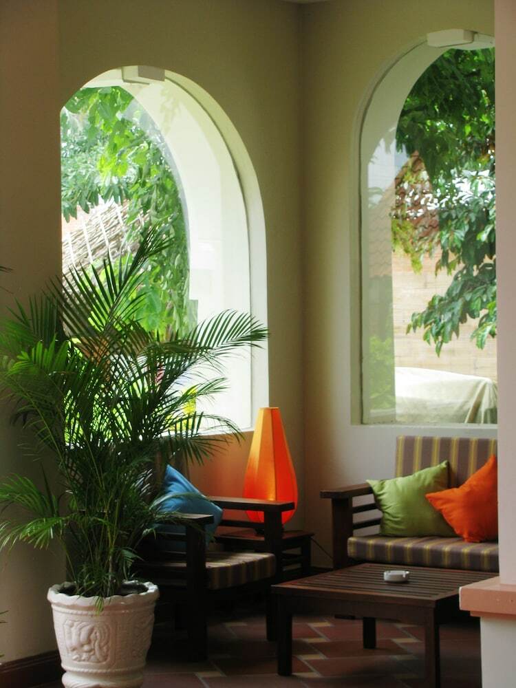 Hotel Vuon Tra Resort