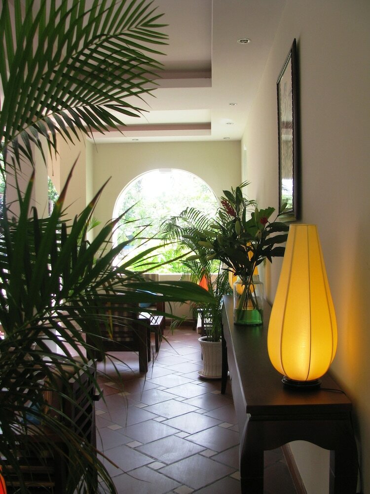 Hotel Vuon Tra Resort