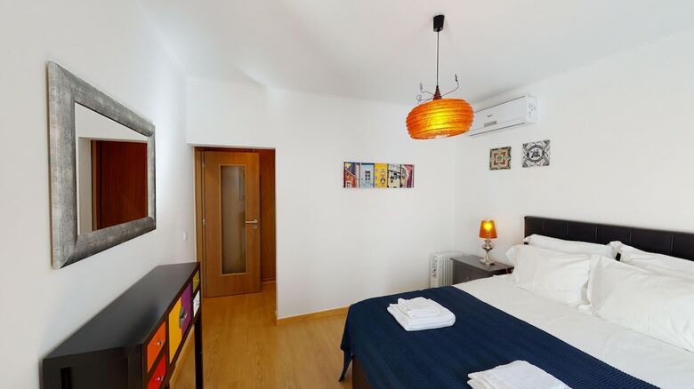 35 Penha de Franca Apartment