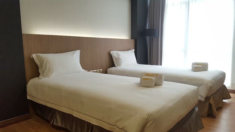 Roxy Hotel And Apartments
