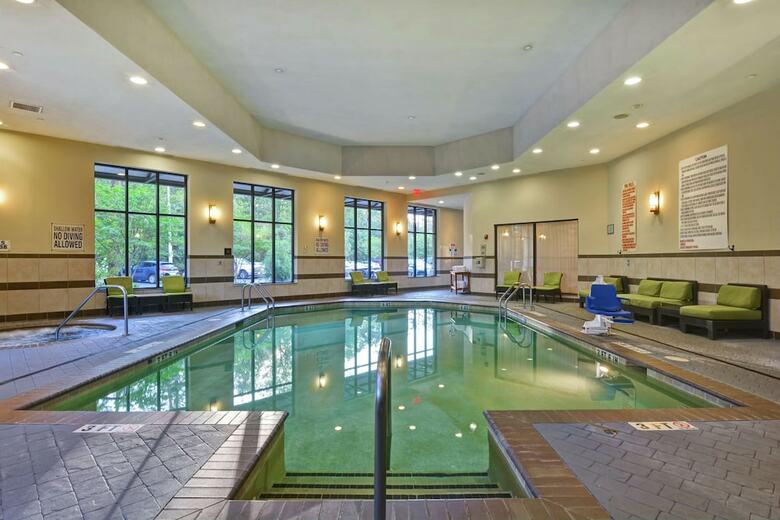 Hotel Embassy Suites By Hilton Savannah Airport