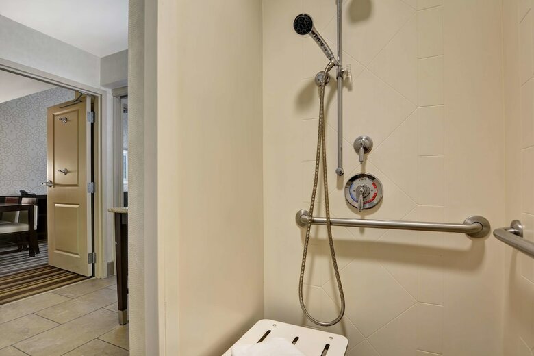 Hotel Embassy Suites By Hilton Savannah Airport