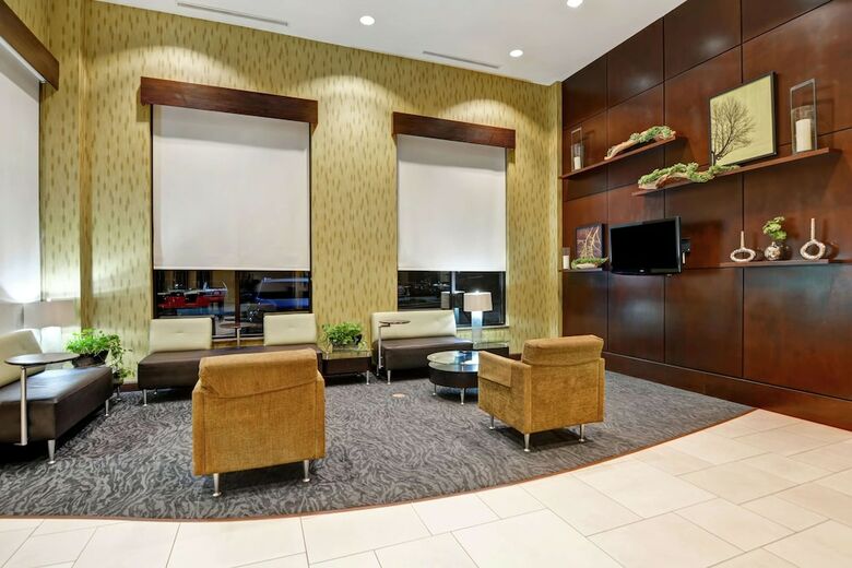 Hotel Embassy Suites By Hilton Savannah Airport