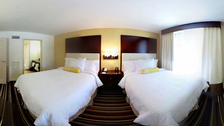 Hotel Embassy Suites By Hilton Savannah Airport