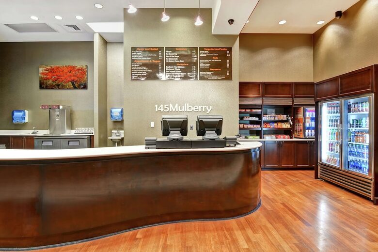 Hotel Embassy Suites By Hilton Savannah Airport