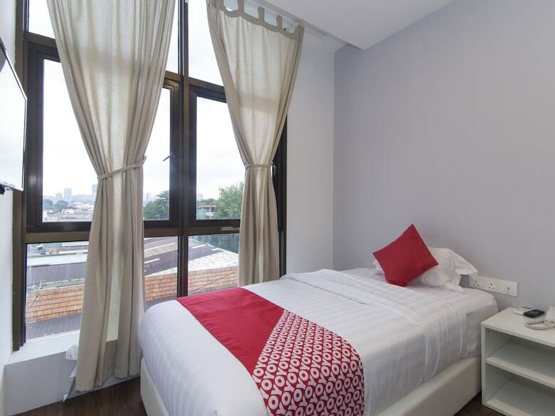Fumah Hotel