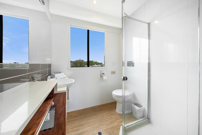 Coomera Houseboat Holidays