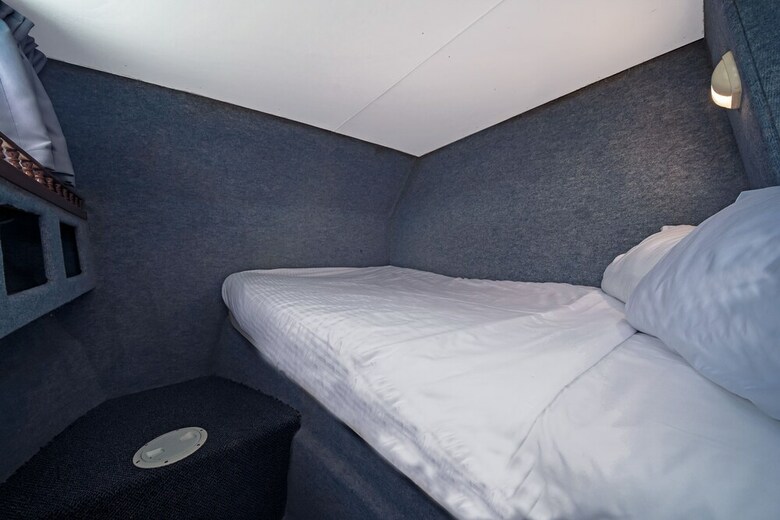 Coomera Houseboat Holidays