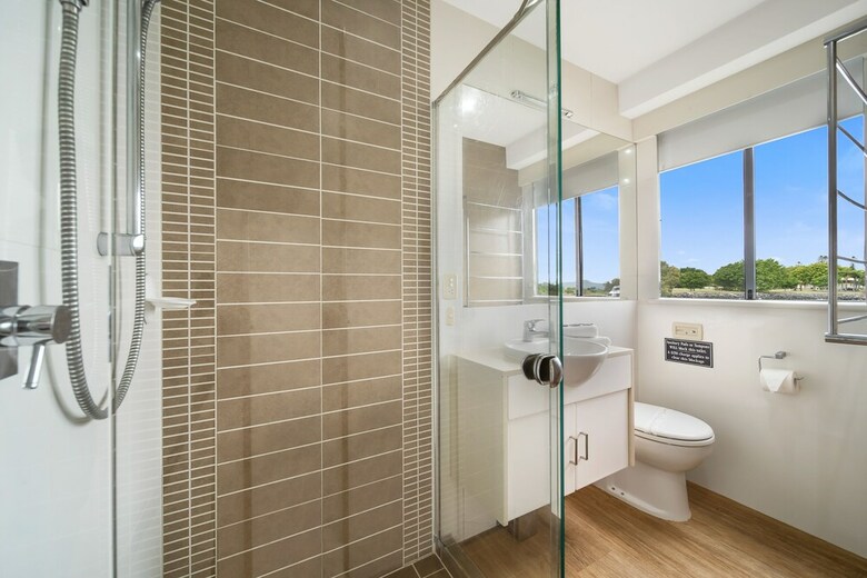 Coomera Houseboat Holidays