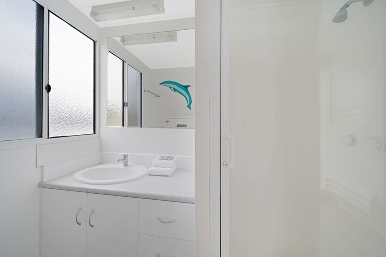 Coomera Houseboat Holidays