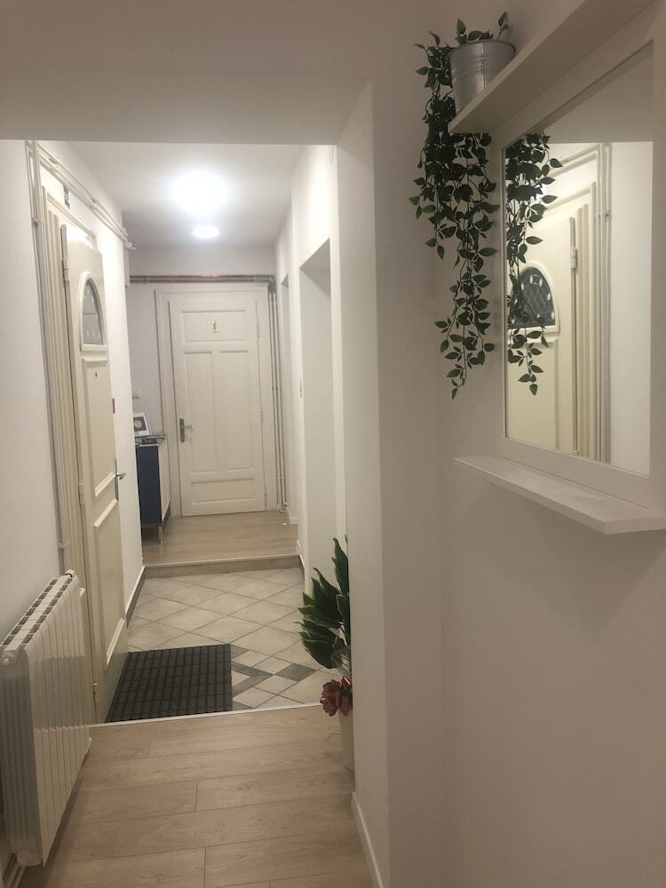 Hotel Sir John's Rooms