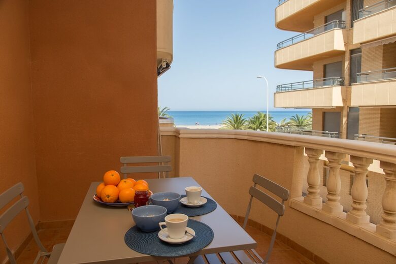 D�nia Front Beach Apartment