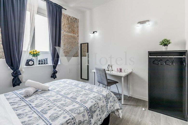Hostal A&z Juan de Mena -only Adults