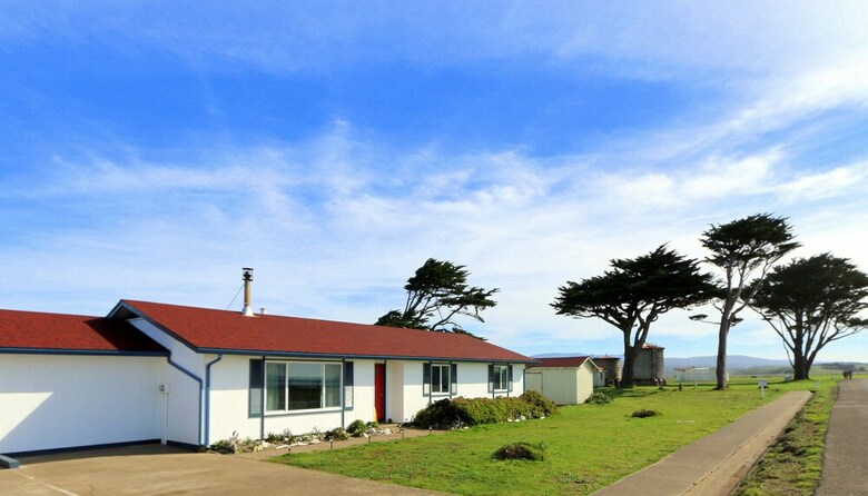 Posada Point Arena Lighthouse