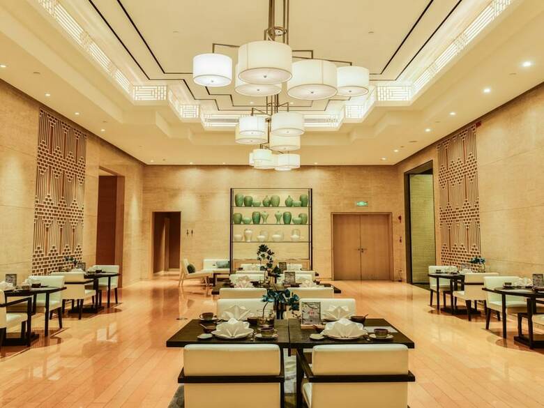 Hotel Plaza Carnival Qingdao