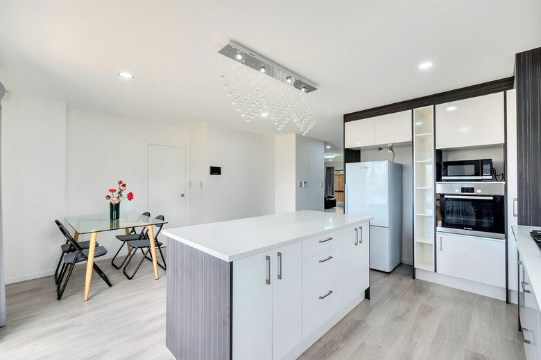 Superb Holiday Home Near To Airport