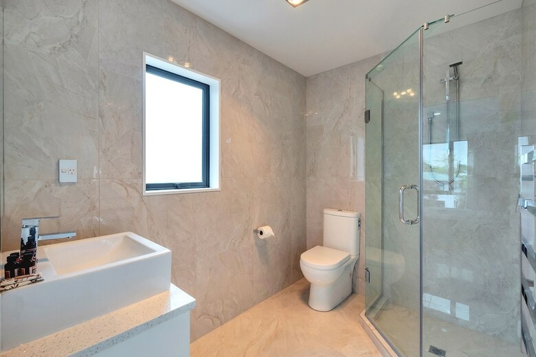 Superb Holiday Home Near To Airport