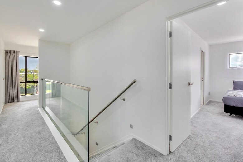 Superb Holiday Home Near To Airport